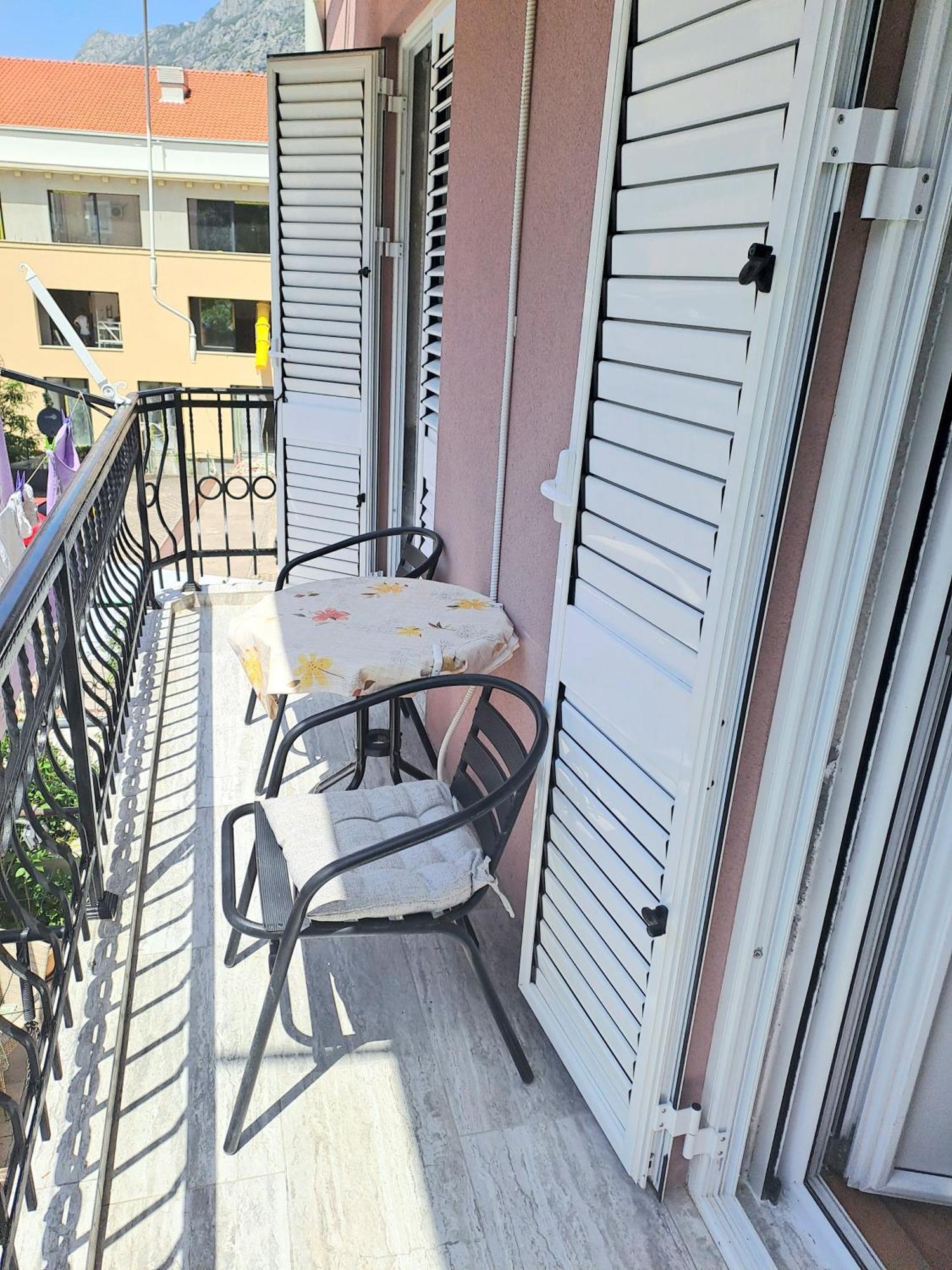 N&B Apartment Kotor Exterior photo